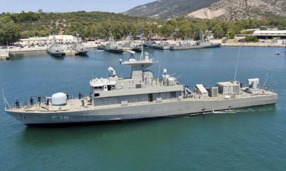 Η υπερσύγχρονη πυραυλάκατος «Καραθανάσης» εντάχθηκε επίσημα στο δυναμικό του ΠΝ